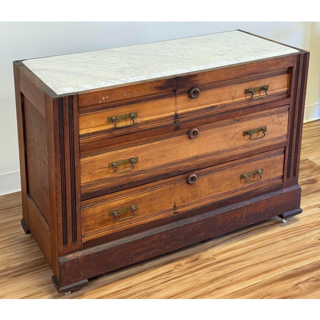 Mid 19th Century Antique Beveled Marble Top Wood Three Drawer Eastlake Commode For Sale - Image 5 of 15