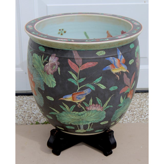 Large Antique Chinese Famille Noire Porcelain Fishbowl Jardinière With Wood Stand, C. 1920–1950 For Sale - Image 13 of 17