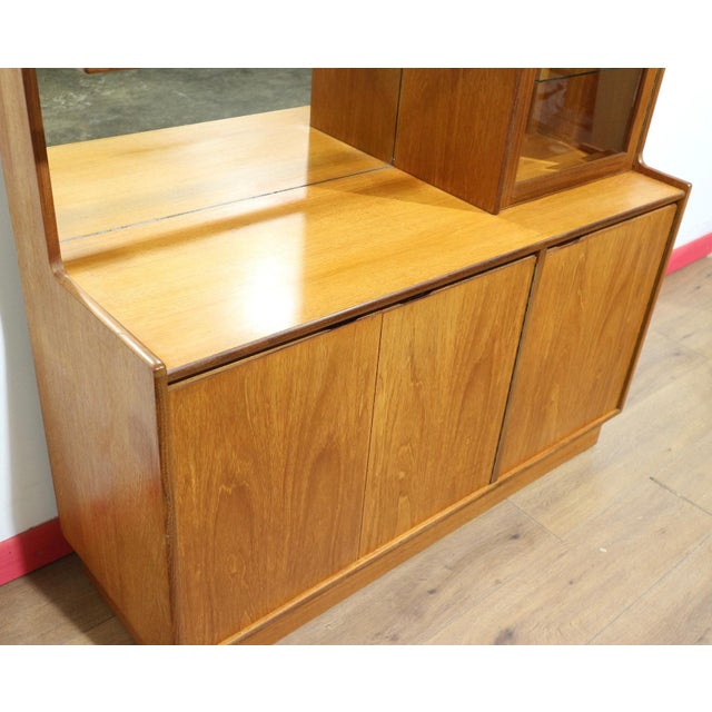 Mid Century Modern Vintage Teak Display Dry Bar China Cabinet in the Style of Tunbridge Danish Style For Sale - Image 4 of 10