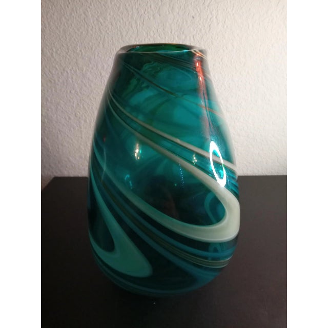 1980s 1980s Green Swirl Art Glass Decorative Vase For Sale - Image 5 of 6