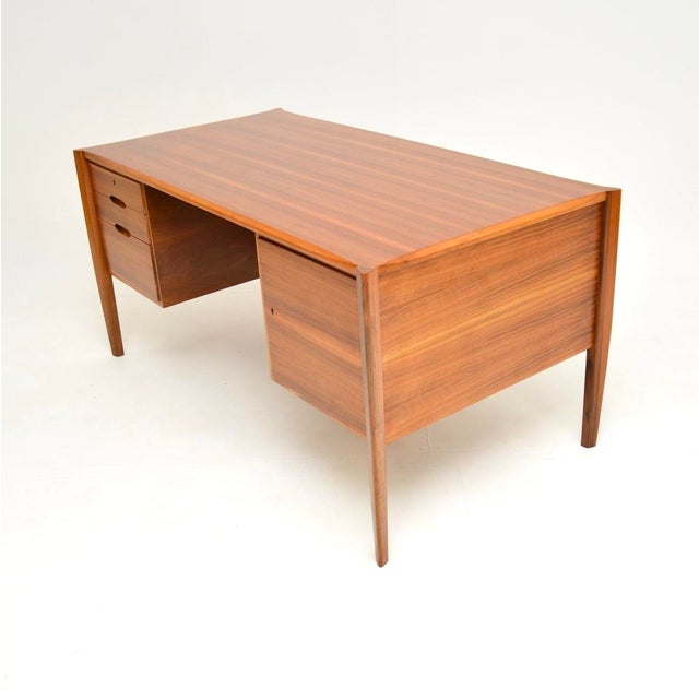 1960s Vintage Executive Desk in Walnut by Wilhelm Renz, 1960 For Sale - Image 5 of 14