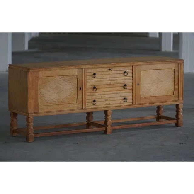 Brown Mid-Century Modern Danish Brutalist Sideboard in Oak, 1950s For Sale - Image 8 of 18