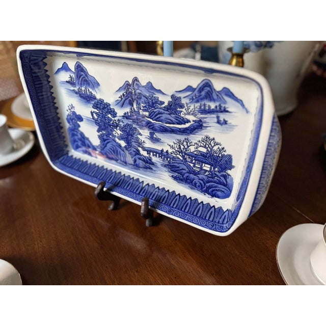 Late 20th Century Vintage Blue and White Chinoiserie Rectangular Baking Dish For Sale - Image 5 of 7