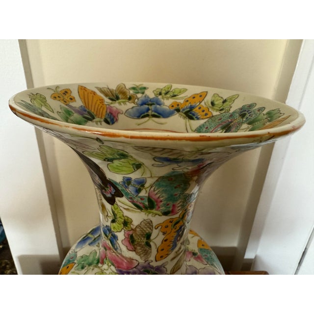 White Early 20th Century Asian Butterfly Porcelain Vase/Urn For Sale - Image 8 of 8