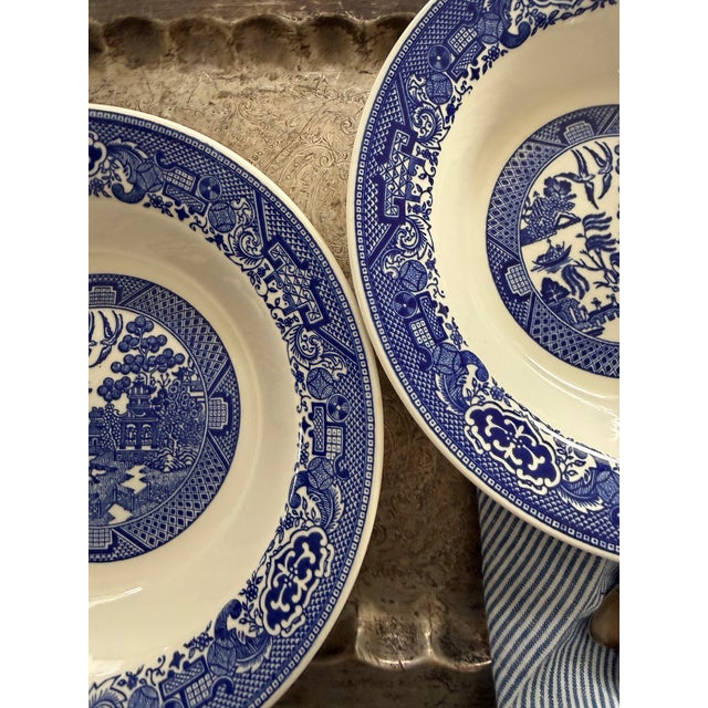 Royal Blue 1960s Blue Willow Serving 9 1/8” Bowls in Royal Ironstone Willow Ware by Royal China - Set of Two (2) For Sale - Image 8 of 10