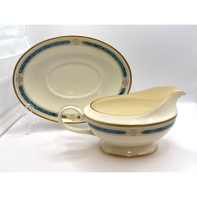 Vintage Gorham Winfield Gravy Boat and Under Plate. Made in the early 1990s but never used. Gorham Fine China “Winfield”...