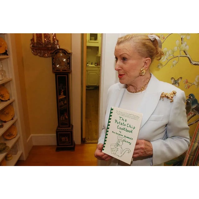 "The Potato Chip Cook Book" 1977 Whitney, Mrs. Cornelius Vanderbilt For Sale - Image 10 of 12
