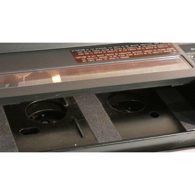 Postmodern Japanese Model CR-6060RT PAL/SECAM/NTSC from JVC - Victor Company, 1979 For Sale - Image 3 of 18