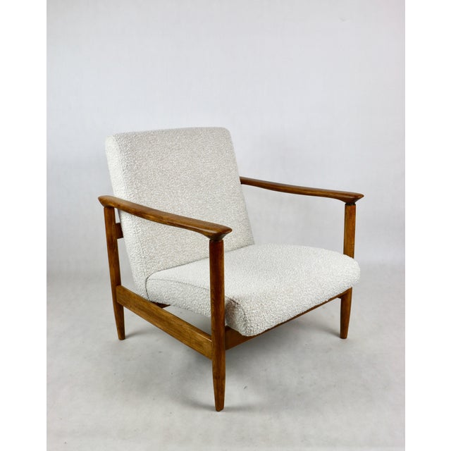 Brown GFM-142 Armchair in White Bouclé by Edmund Homa, 1970s For Sale - Image 8 of 12
