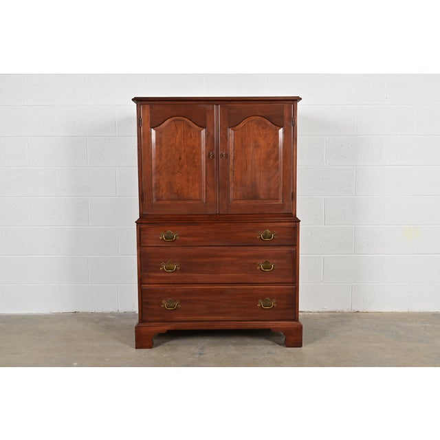 Henkel Harris Georgian Solid Cherry Wood Gentleman's Chest, 1970s For Sale - Image 13 of 13