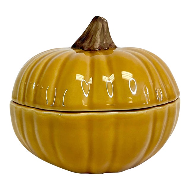 1990s Portuguese Majolica Trompe L’Oeil Pumpkin Box, Halloween & Thanksgiving. For Sale