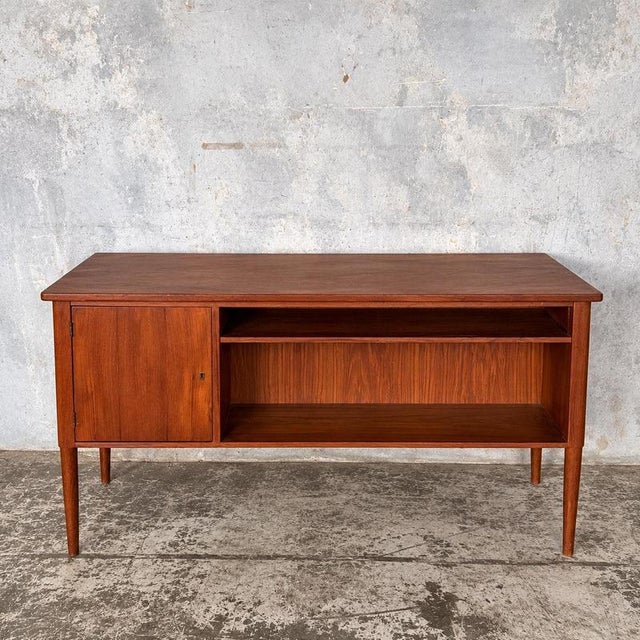 Wood Large Mid-Century Danish Teak Twin Pedestal Executive Desk, 1960s For Sale - Image 7 of 11