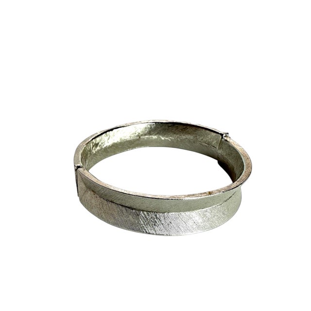 Mid 20th Century Mid 20th Century Monet Silvertone Textured Spring Clasp Cuff Bracelet For Sale - Image 5 of 10