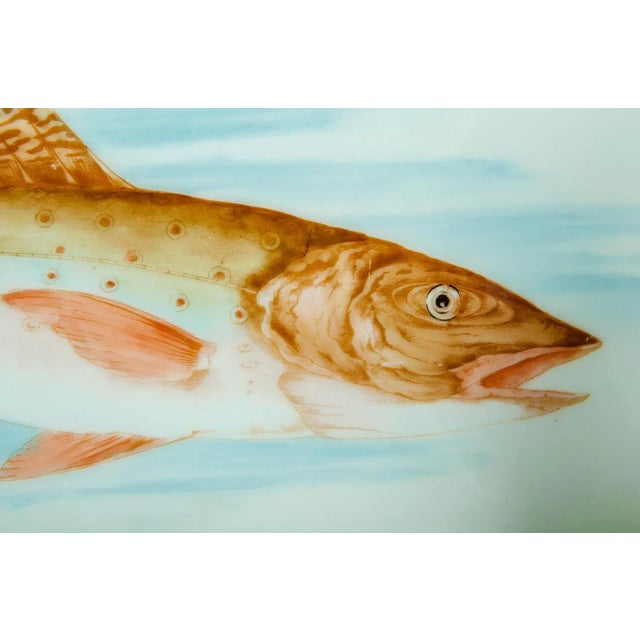 Late 19th Century Limoges Victorian Era Porcelain With 22k Gold Details & Hand Painted Fish Serving Set of 13 For Sale - Image 5 of 8