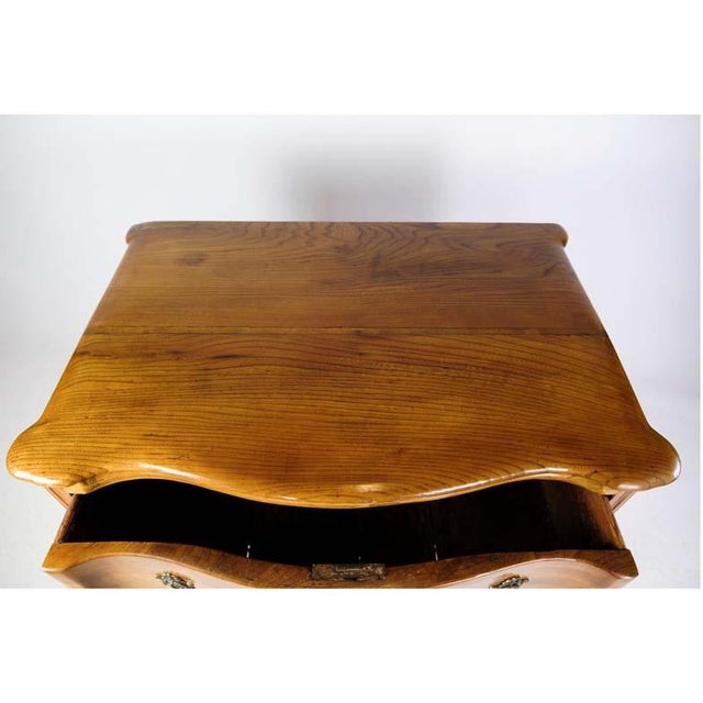 Small Louise Chest of Drawers in Elm Wood, Copenhagen, 1780s For Sale - Image 6 of 8