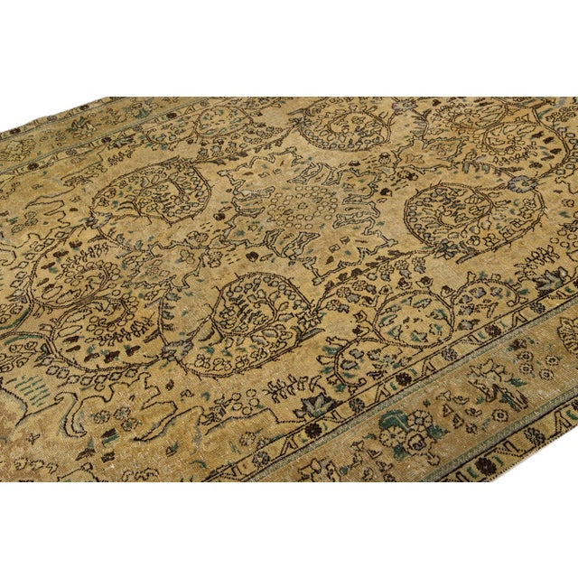1960s Vintage Persian Tabriz Handmade All-Over Tan Wool Rug 7 X 10 For Sale In New York - Image 6 of 7