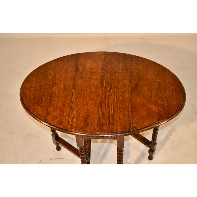 English Period Edwardian Oak Gateleg Table From England, c.1900 For Sale - Image 3 of 6