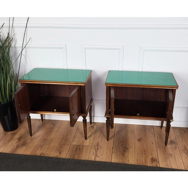 Gold Mid-Century Italian Art Deco Nightstands in Walnut, 1950s, Set of 2 For Sale - Image 8 of 11