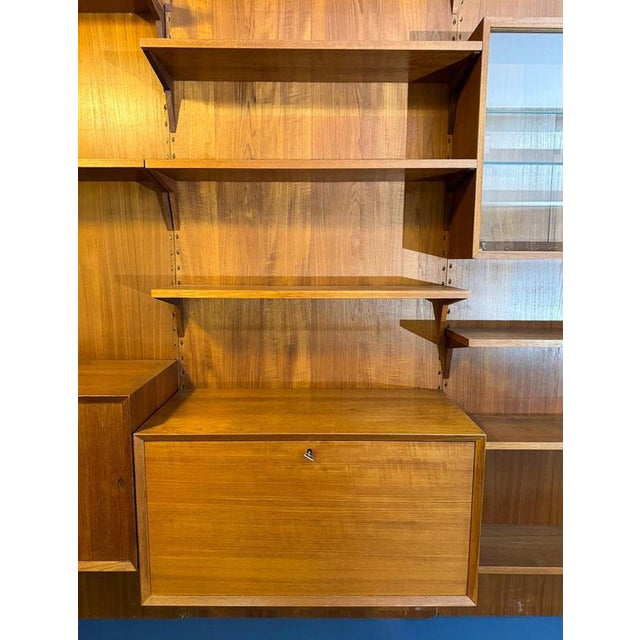 Large Mid-Century Modern Wall Unit by Poul Cadovius for Royal System, 1950s For Sale - Image 3 of 8