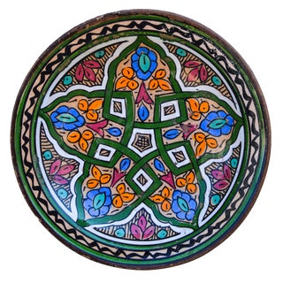 Early 20th Century Arabesque-Patterned Ceramic Wall Plate For Sale