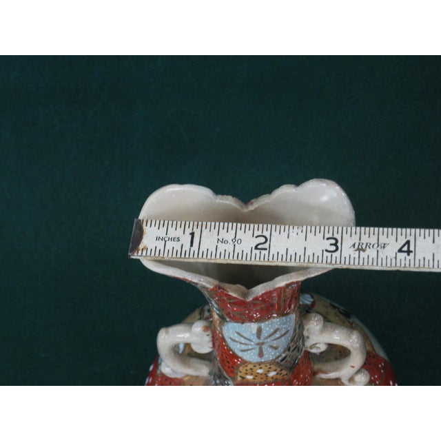 Vase Japanese Satsuma Figurine Handles Antique Oriental Pottery Japan Men Ladies For Sale - Image 18 of 18