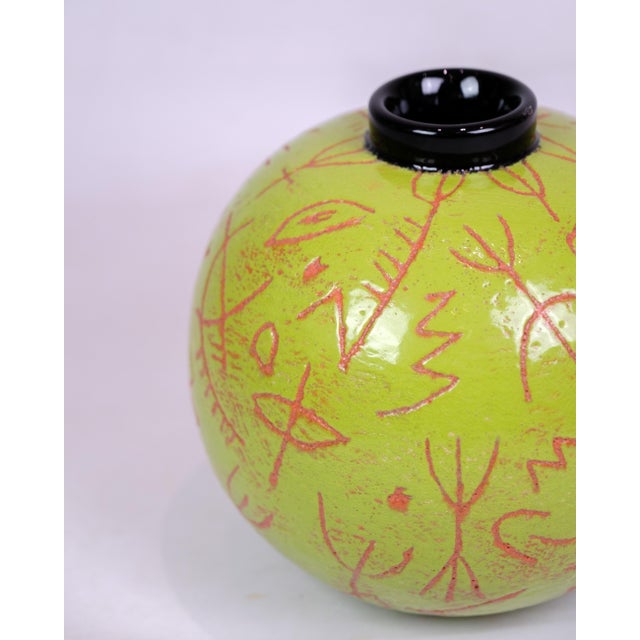 Round Vase with Green Glass Clock by Lene Regius, 1990s For Sale - Image 3 of 8