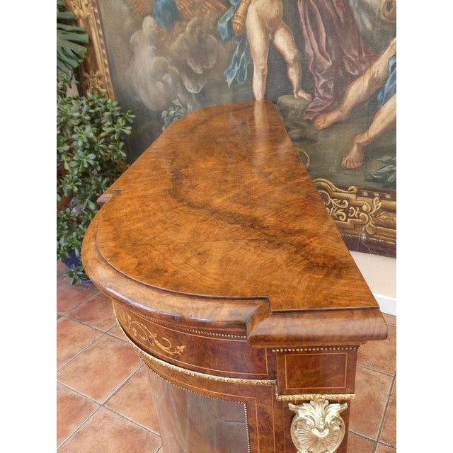 Antique Regency Walnut Credenza Bookcase from Gillows, 1820 For Sale - Image 15 of 18
