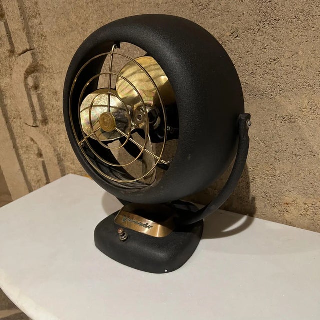1940s Vintage Vornado Antique Electric Powerful Metal Desk Fan For Sale In San Diego - Image 6 of 12