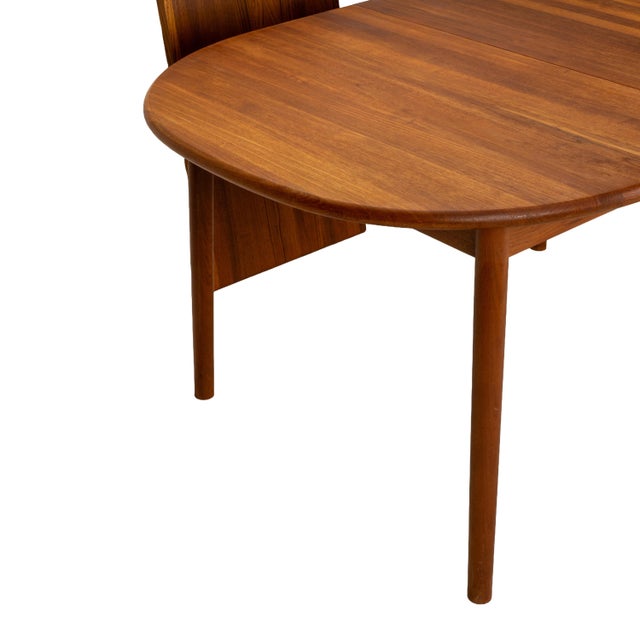 1980s Danish Modern Solid Teak Dining Table W/ Leaf, Oval Extension Table For Sale - Image 13 of 16