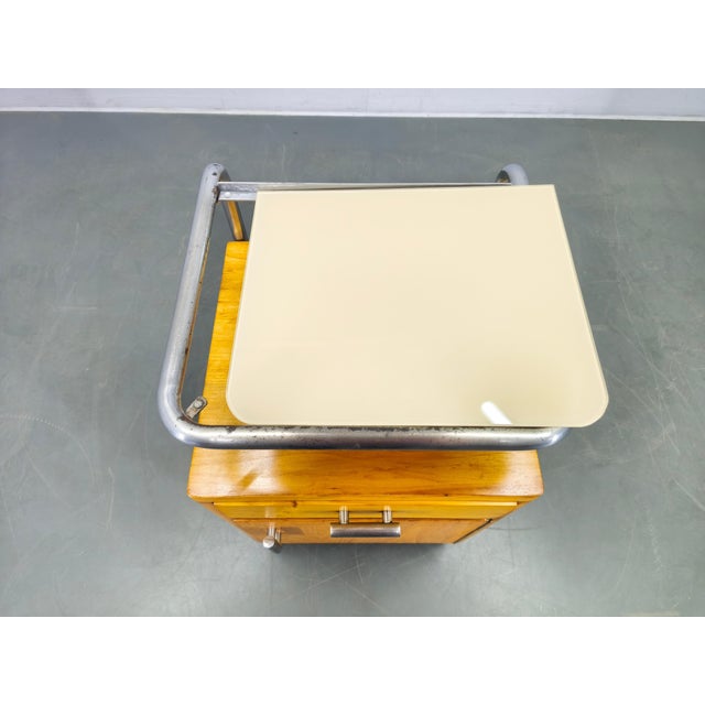 Yellow Bauhaus Chrome Tubular Nightstand with Glass Top, 1930s For Sale - Image 8 of 18