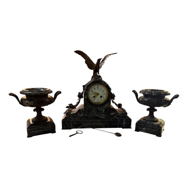 Clock in Marble and Bronze For Sale
