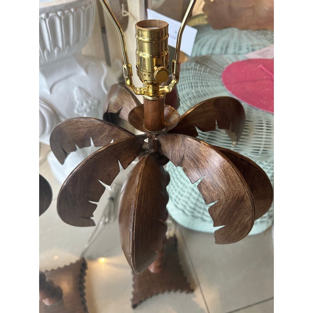 Vintage Pair of Tropical Beach Palm Tree Leaf Frond Table Lamps Newly Wired For Sale - Image 10 of 12