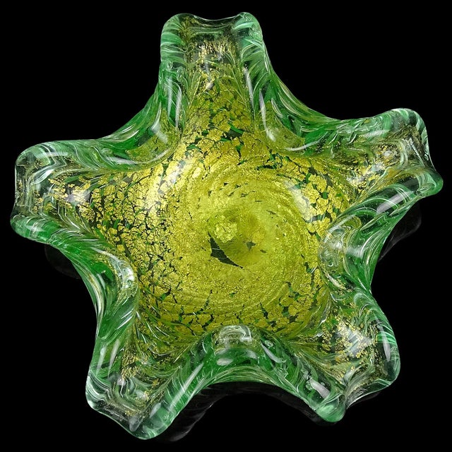Mid 20th Century Barovier Toso Murano Vintage Green Bubbles Gold Flecks Italian Art Glass Flower Star Shape Bowl For Sale - Image 5 of 9
