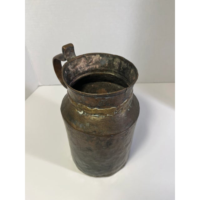 Arts & Crafts 19th Century Hand-Hammered Large Copper Pitcher For Sale - Image 3 of 8