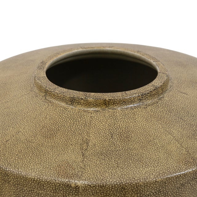 Set of Two Tozai Textured Cylindrical Lidded Vessels For Sale - Image 4 of 5