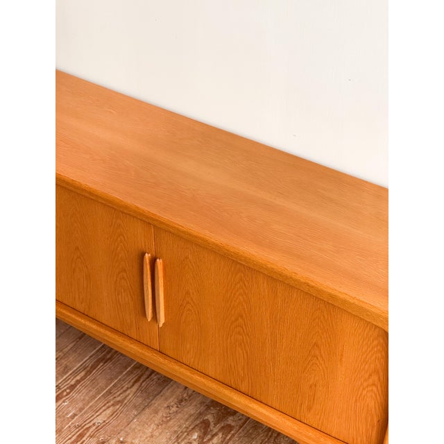 Model 240 Sideboard in Oak Wood by Johannes Andersen for Silkeborg Møbelfabrik, Denmark, 1960s For Sale - Image 6 of 16