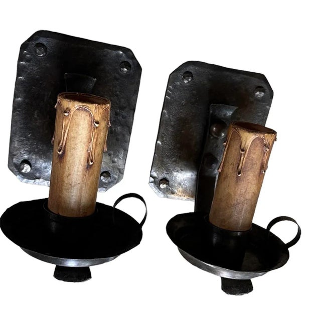 1920s Pai of Cast Brass Sconces in Original Bronzing Patina, Circa 1920 For Sale - Image 5 of 9