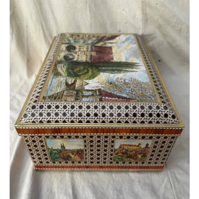 Rustic European German Lebkuchen Schuhmann Tin Cake Box For Sale - Image 3 of 9