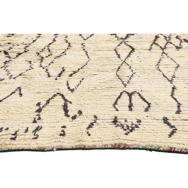 Berber Tribes of Morocco Vintage Azilal Moroccan Rug, 03'10 X 06'06 For Sale - Image 4 of 10