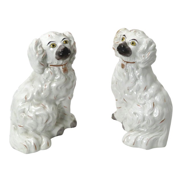 Nice Small Size Original Matched Pair of Antique English Staffordshire Pottery Dogs / Spaniels - Circa 1870s For Sale