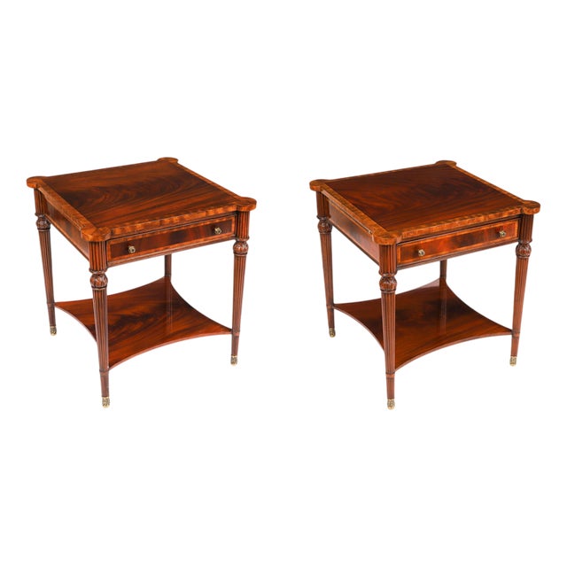 Vintage Occasional Tables in Flame Mahogany, Set of 2 For Sale