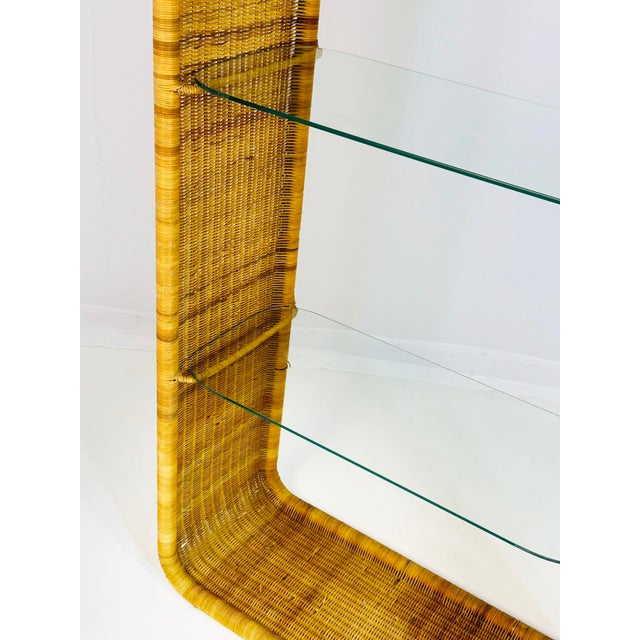 Wicker and Glass Etagere Bookcase Display Shelf Attributed to Founders, Mid Century Modern For Sale - Image 15 of 15