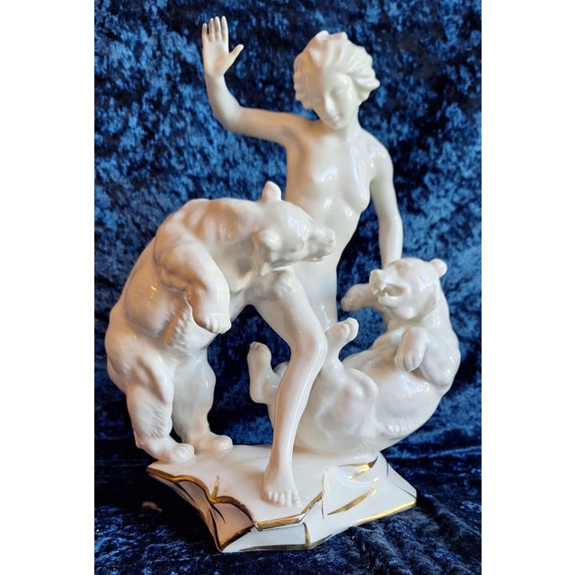 Art Deco Jealousy Figurine in White Porcelain with Gold Decoration by Karl Tutter for Hutschenreuther, 1920s-1940s For Sale - Image 9 of 9