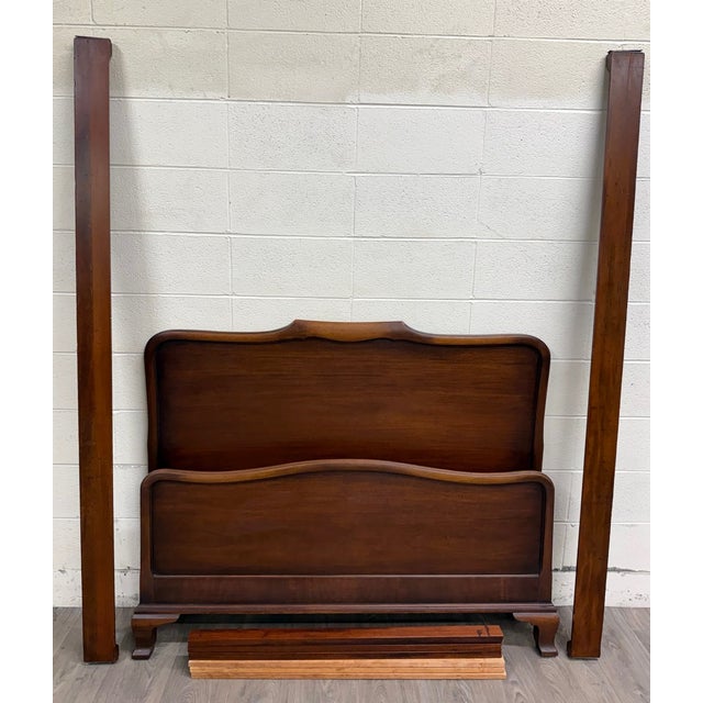 This is an absolutely beautiful vintage Kindel Grand Rapids Oxford 176E Chippendale style full sized bed. Includes...