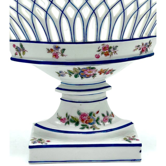 19th C. Old Paris Neoclassic Oval Blue & White Floral Pedestal Centerpiece For Sale In West Palm - Image 6 of 12