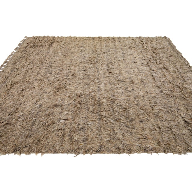 2010s Modern Moroccan Style Wool Rug in Solid Brown For Sale - Image 5 of 7
