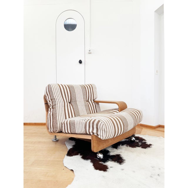 White 70s Mario Bellini Cassina "Pianura" style Oak Two Seater Sofa Loveseat (2 of 2) For Sale - Image 8 of 18