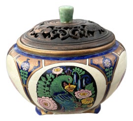 Example of Ginger Jars in Reno/Lake Tahoe