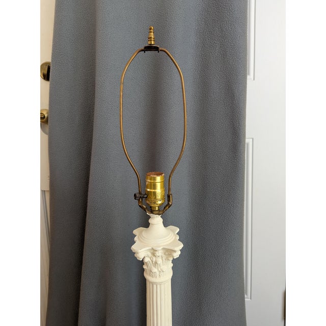 Ceramic Mid 20th Century Hollywood Regency Style Neoclassical Table Lamp For Sale - Image 7 of 8