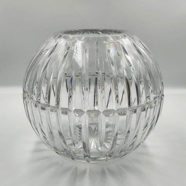 Mid-Century Modern Mid-Century Modern Italian Cut Crystal Spherical Vase, 1960s For Sale - Image 3 of 6